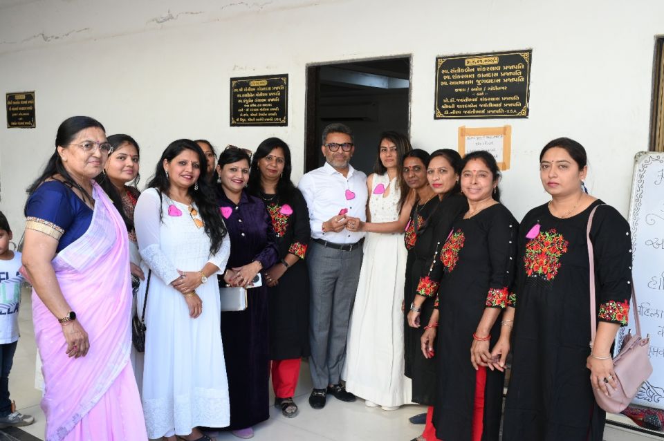 गुजरात प्रजापति समाज,  शताब्दी वर्ष,  महिला दिवस,  नारी शक्ति,  नारी सशक्तिकरण,  छात्रालय कार्यक्रम,  केशुभाई प्रजापति,  सविताबेन प्रजापति,  आशीर्वचन,  शुभकामनाएं